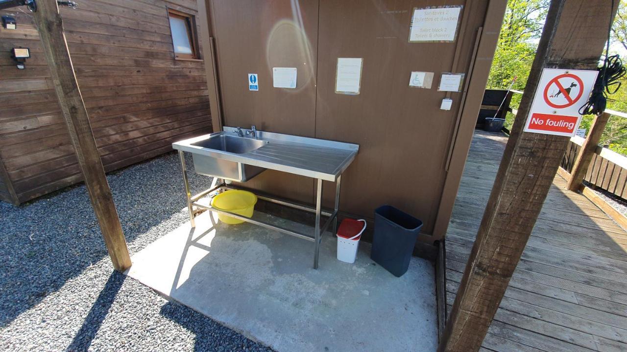 Camping Du Puy Rond Bressuire Exterior photo