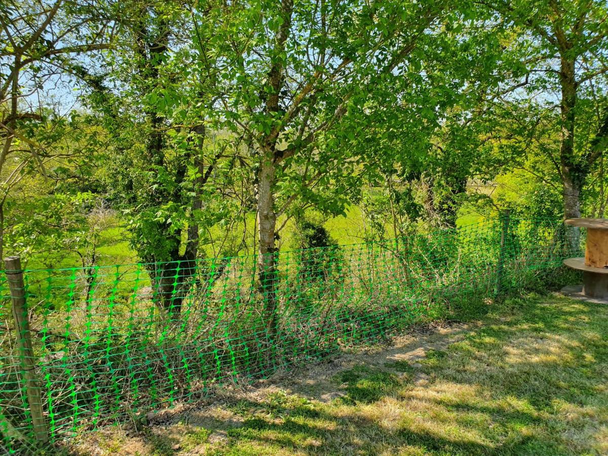 Camping Du Puy Rond Bressuire Exterior photo