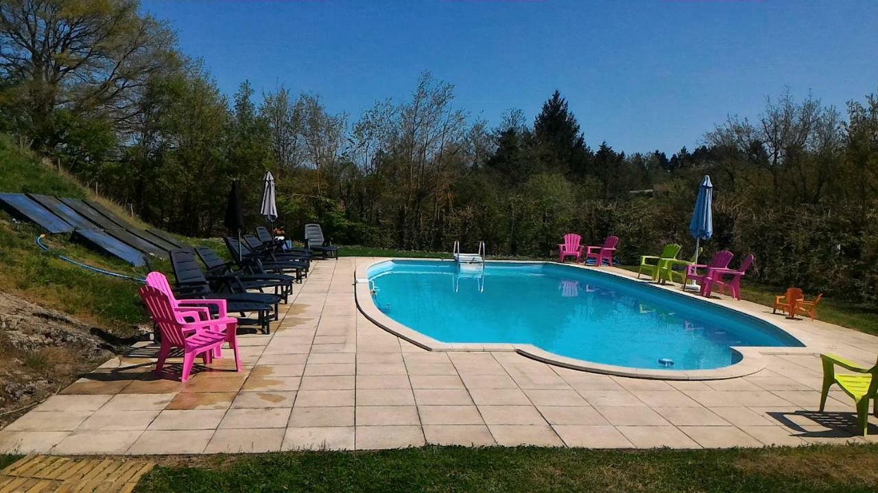 Camping Du Puy Rond Bressuire Exterior photo