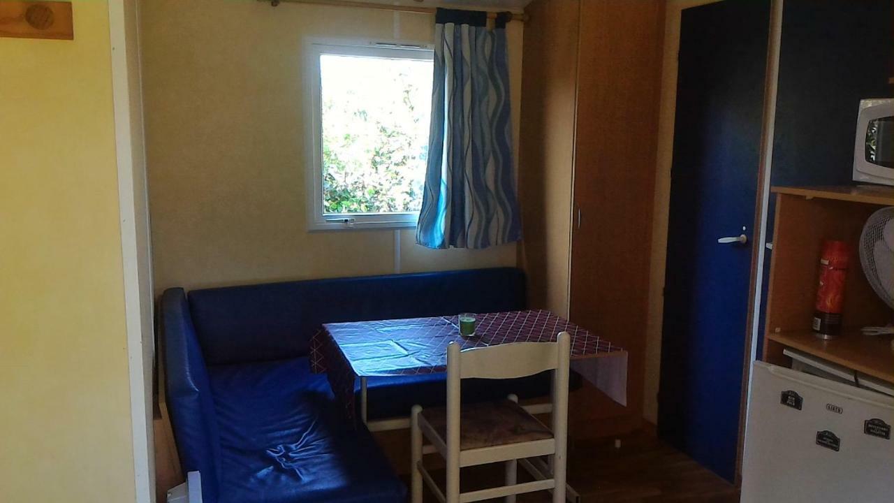Camping Du Puy Rond Bressuire Exterior photo
